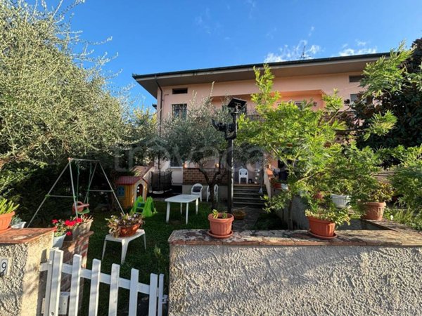 appartamento in vendita a Capannori in zona Marlia