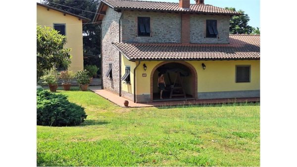 casale in vendita a Capannori