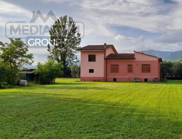 casa indipendente in vendita a Capannori
