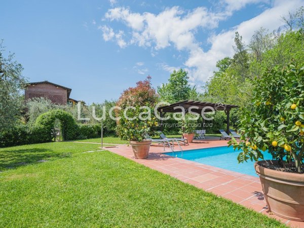 casa indipendente in vendita a Capannori