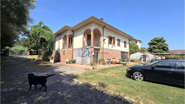 casa indipendente in vendita a Capannori in zona Marlia