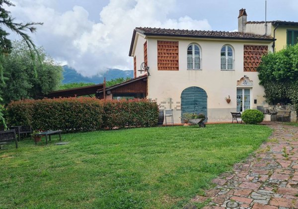 casa indipendente in vendita a Capannori