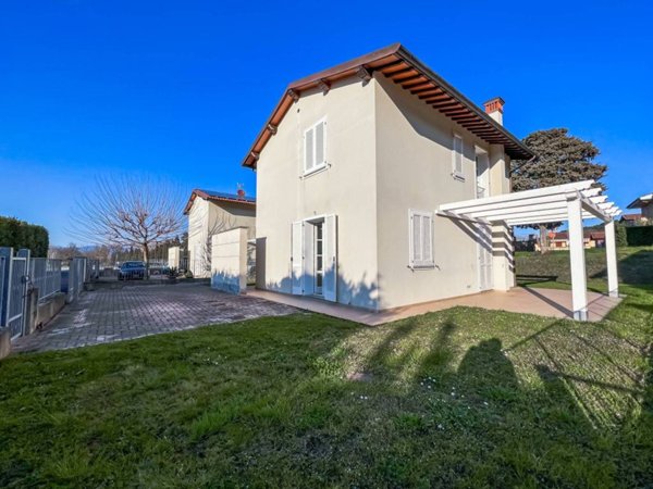 casa indipendente in vendita a Capannori
