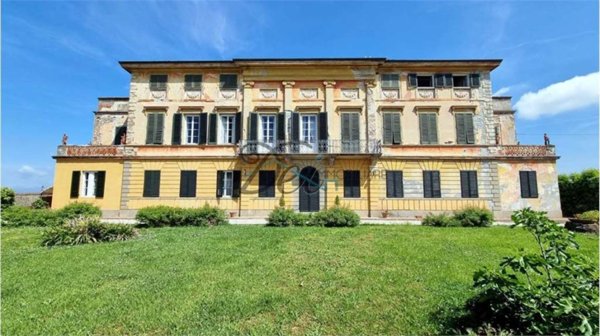 villa in vendita a Capannori