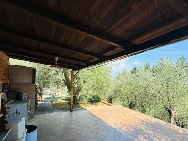 casa indipendente in vendita a Capannori