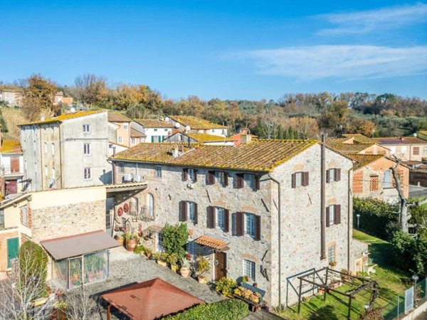 casa indipendente in vendita a Capannori