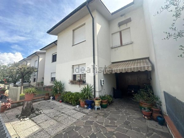 casa indipendente in vendita a Capannori