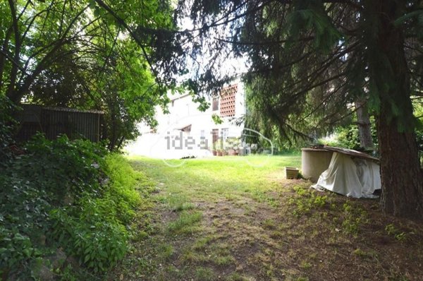 casa indipendente in vendita a Capannori in zona Marlia