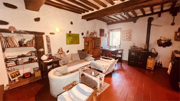 casa indipendente in vendita a Capannori