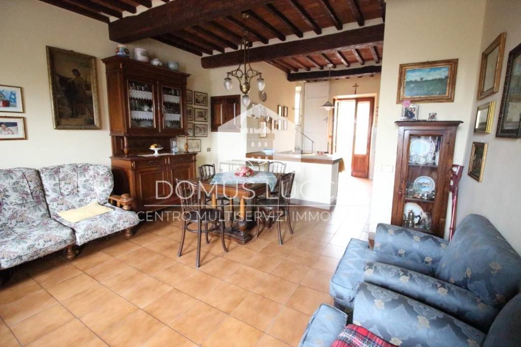 casa indipendente in vendita a Capannori in zona Vorno