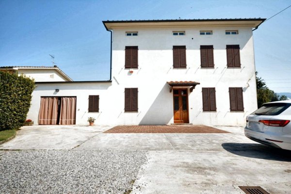 casa indipendente in vendita a Capannori in zona Lammari