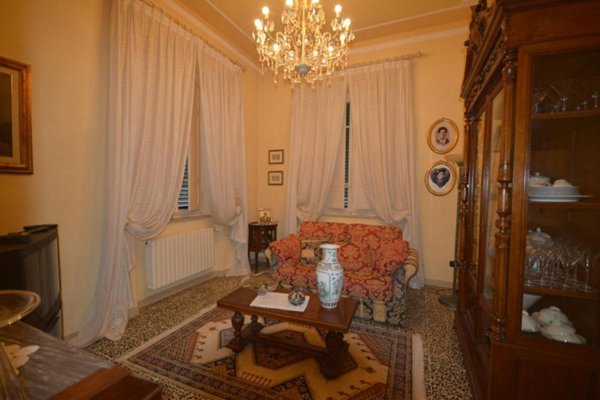 casa indipendente in vendita a Capannori in zona Santa Margherita