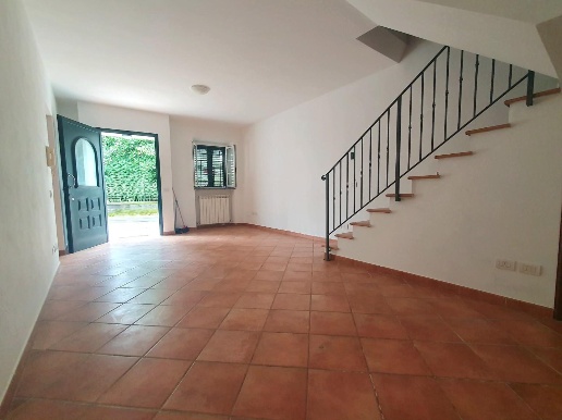 casa indipendente in vendita a Capannori in zona Guamo