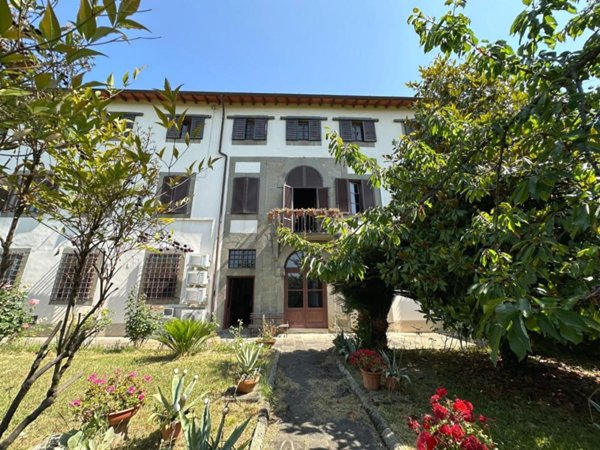 villa in vendita a Capannori in zona San Gennaro