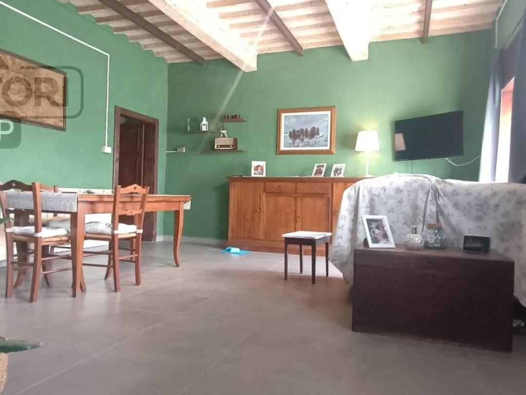 casa indipendente in vendita a Capannori in zona Segromigno in Monte