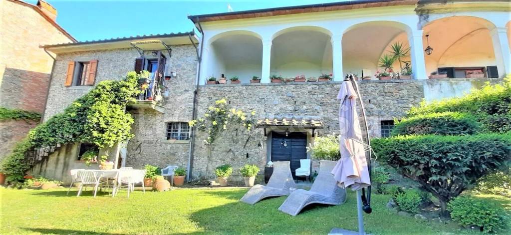 casa indipendente in vendita a Capannori