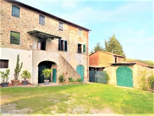 casa indipendente in vendita a Capannori in zona San Gennaro
