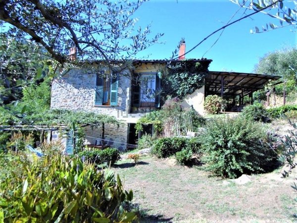 casale in vendita a Capannori