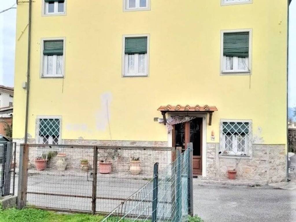 casa indipendente in vendita a Capannori