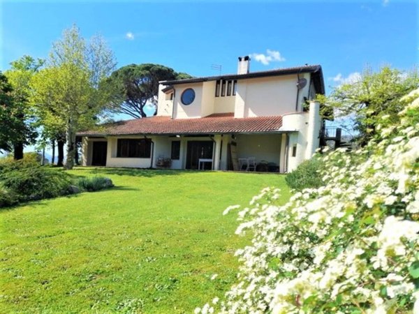 casa indipendente in vendita a Capannori