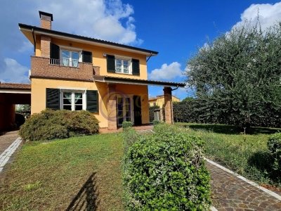 casa indipendente in vendita a Capannori