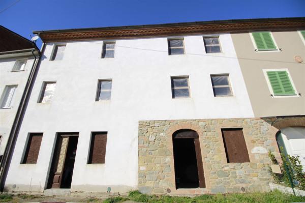 casa indipendente in vendita a Capannori in zona Segromigno in Monte