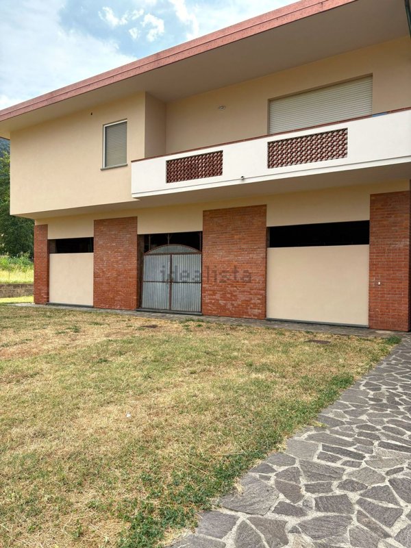 appartamento in vendita a Capannori in zona Castelvecchio di Compito