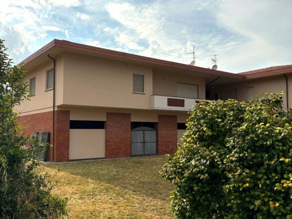 appartamento in vendita a Capannori in zona Castelvecchio di Compito