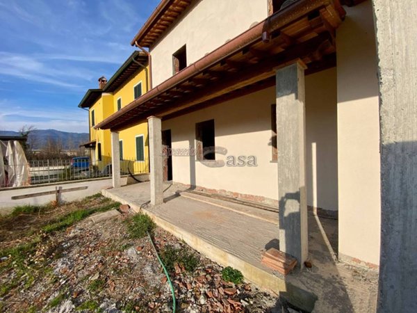casa indipendente in vendita a Capannori