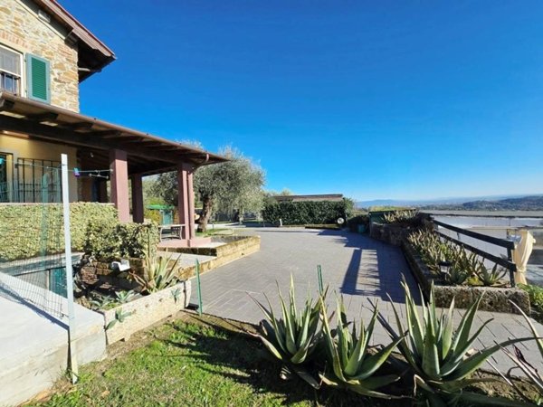 casa indipendente in vendita a Capannori in zona San Gennaro