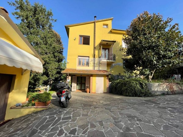 casa indipendente in vendita a Capannori