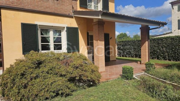 casa indipendente in vendita a Capannori in zona Lammari