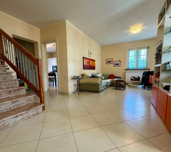 casa indipendente in vendita a Capannori in zona Lammari