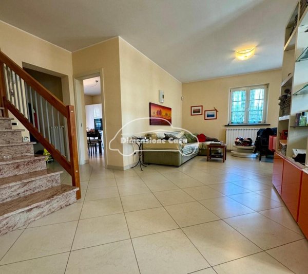 casa indipendente in vendita a Capannori in zona Lammari