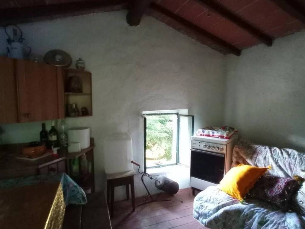 terreno agricolo in vendita a Capannori in zona Vorno