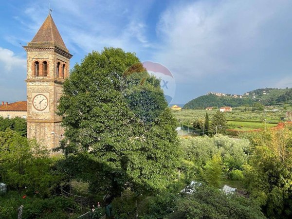 casa indipendente in vendita a Capannori in zona Castelvecchio di Compito