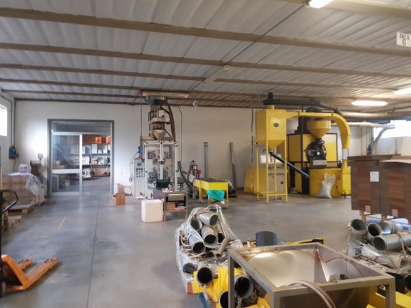 locale di sgombero in vendita a Capannori in zona Santa Margherita