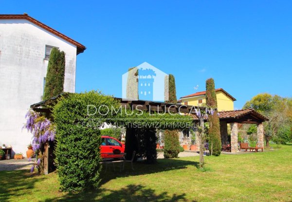 casa indipendente in vendita a Capannori in zona Santa Margherita