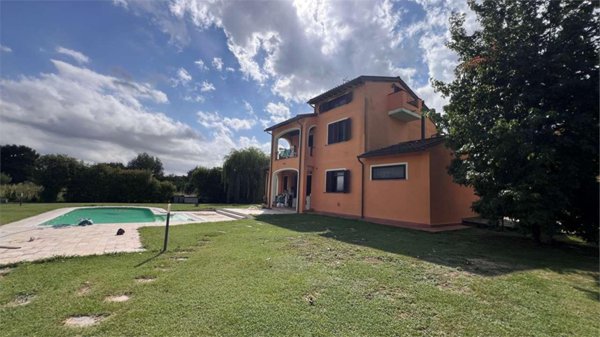 casa indipendente in vendita a Capannori