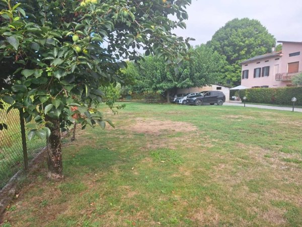 casa indipendente in vendita a Capannori