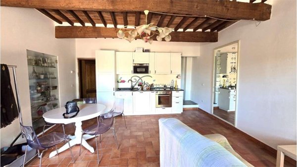 casa indipendente in vendita a Capannori in zona Segromigno in Monte