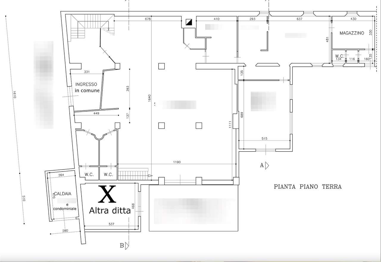 negozio in vendita a Capannori in zona Lammari