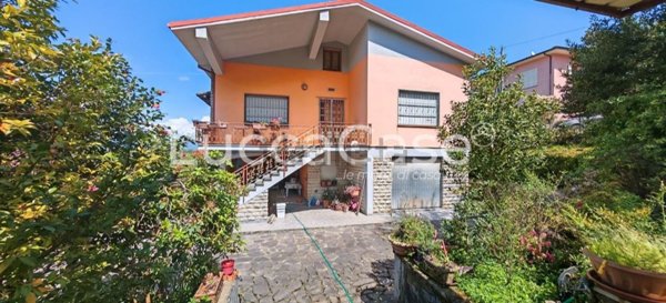 casa indipendente in vendita a Capannori