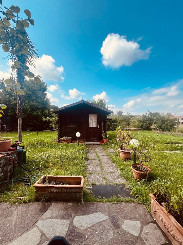 casa indipendente in vendita a Capannori