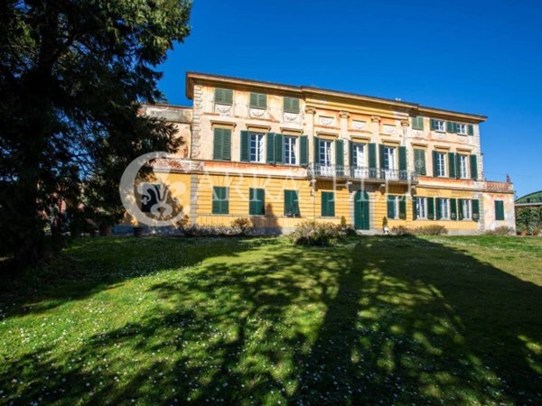 villa in vendita a Capannori