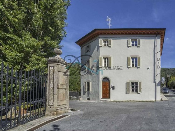 casa indipendente in vendita a Capannori in zona Vorno