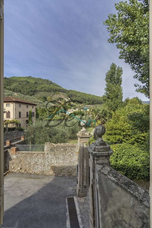 casa indipendente in vendita a Capannori in zona Vorno