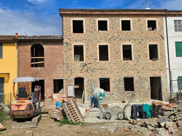 appartamento in vendita a Capannori in zona Lunata