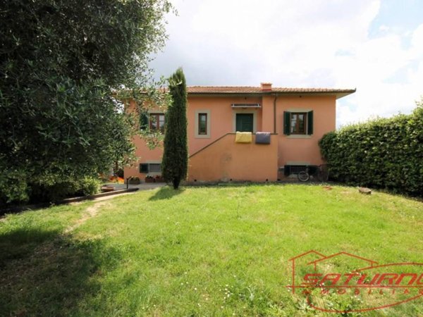 casa indipendente in vendita a Capannori in zona Marlia