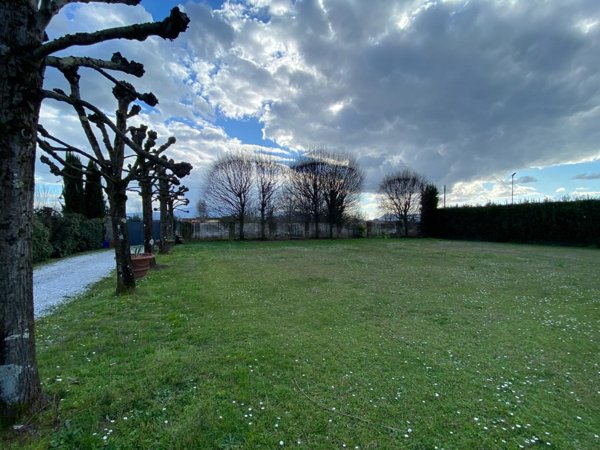 casa indipendente in vendita a Capannori